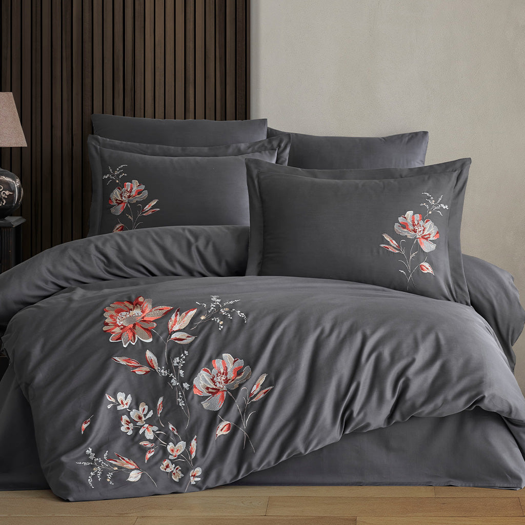 Luxury 100% Cotton Bed Linen Set in  Anthracite Color – Soft and Breathable Fabric for a Comfortable Sleep